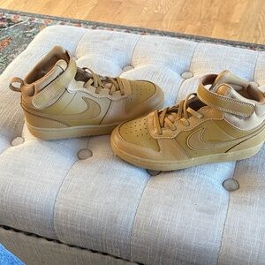 Stylish Kids Tan High-Top Sneakers (used)(3Y)